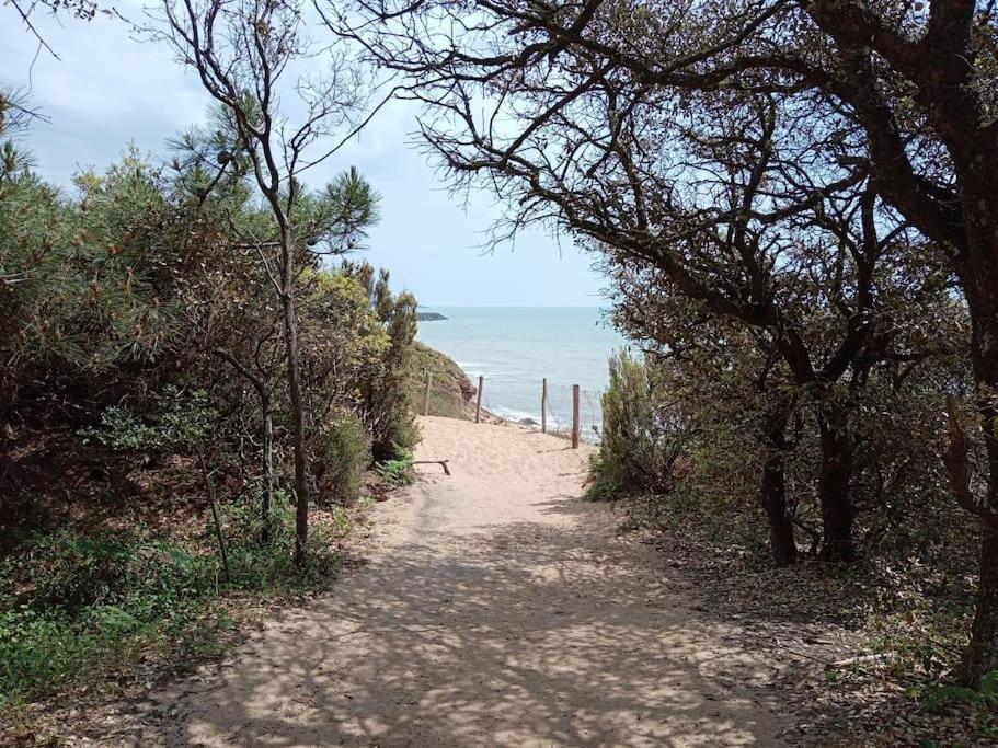 Au Coeur Du Golf De Port Bourgenay, Proche Des Sables D'olonne *