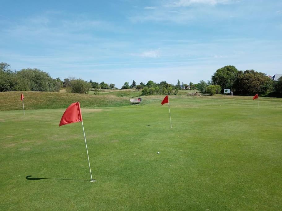 Au Coeur Du Golf De Port Bourgenay, Proche Des Sables D'olonne Apartment *